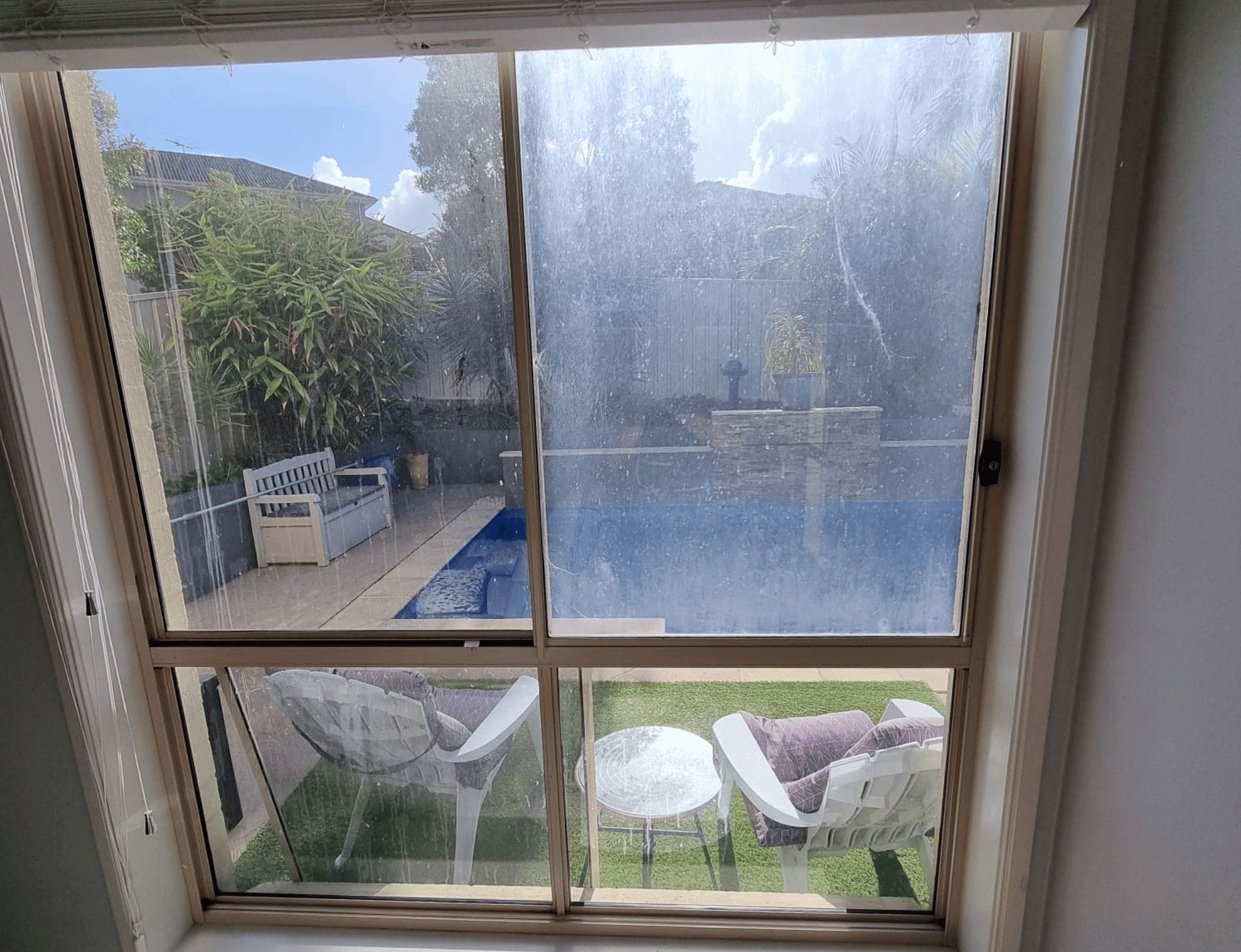 window cleaning service before-img
